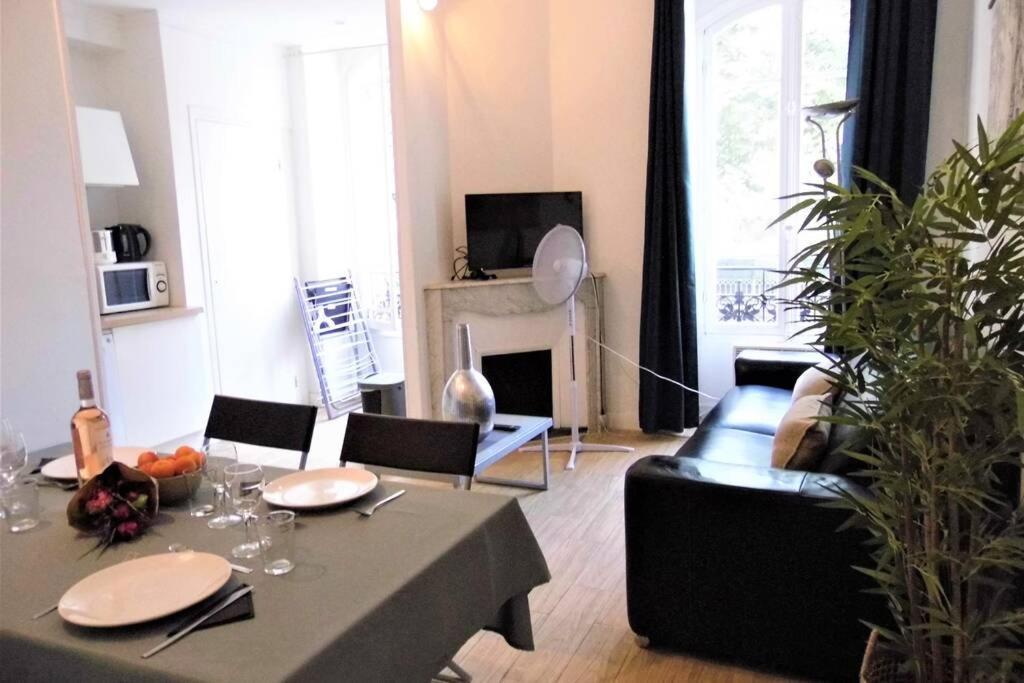 2 Spacious Bedrooms Near Riquier Station! Nice Ngoại thất bức ảnh